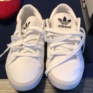 Women’s Adidas Sleek used